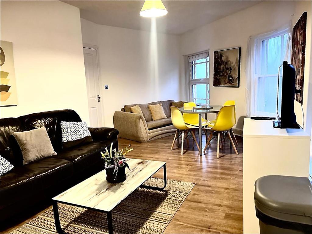 Yeovil Apartments Eksteriør billede